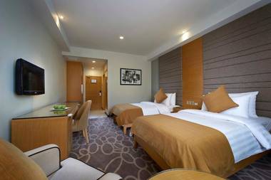 Berjaya Makati Hotel-Certified Multi-Use and Halal