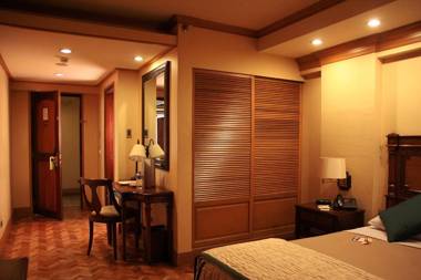 Herald Suites - Multiple Use Hotel