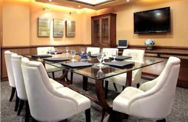 Herald Suites Solana - Multiple Use Hotel