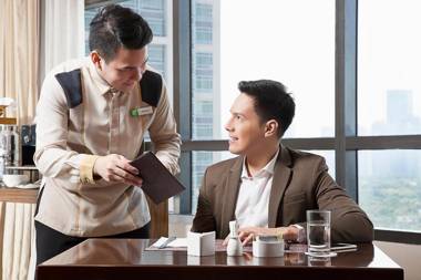 Holiday Inn & Suites Makati an IHG Hotel