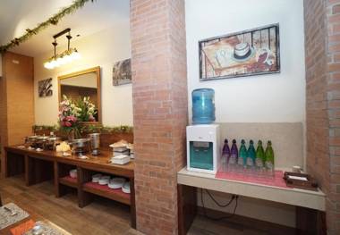 1775 Adriatico Suites