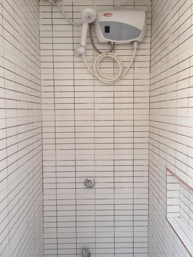 1 River Central Hostel