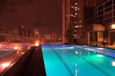 Jade Hotel and Suites