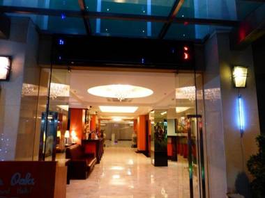 Silver Oaks Hotel And Suite