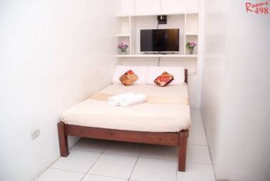Rooms 498 Hostel