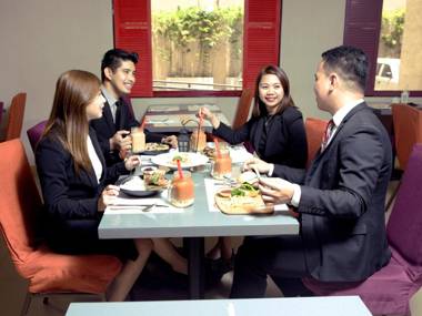 Jinjiang Inn Ortigas - Multiple Use Hotel