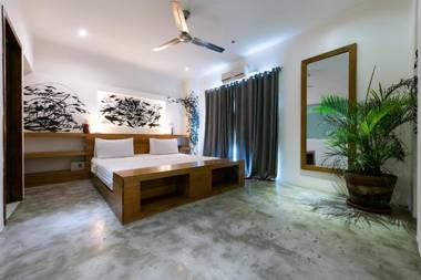 Vaccinated Staff - Capital O 468 Element Boutique Hotel