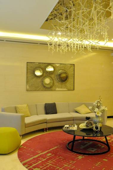 CSuites at Two Central Residences