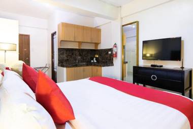 Vaccinated Staff - OYO 134 The Bedstation