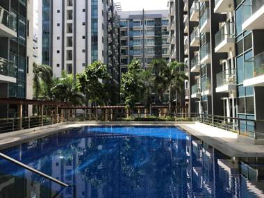 Studio Condo Across Airport (Two Palmtree Villas)