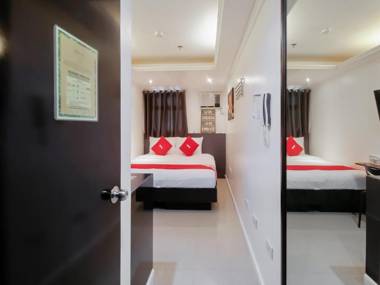 Vaccinated Staff - Capital O 860 Nest Nano Suites Makati