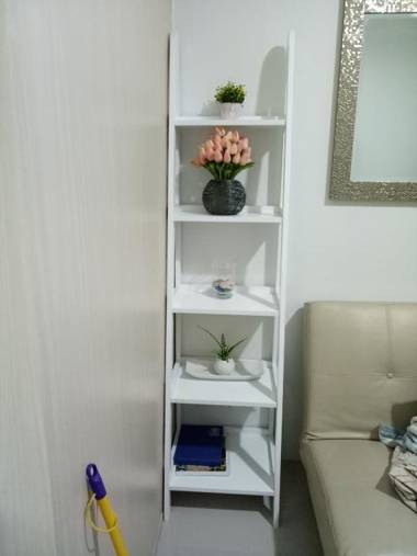 Chin's Place Sea Residences MOA