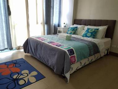 Airport Condo at Two Palm Tree Villas