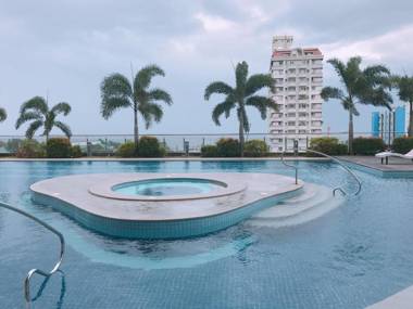 Serena's House Malate Bayview family apartment