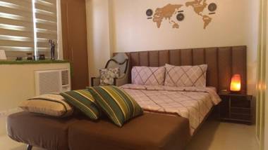 ONE PALM  TREE Classy Condotel  Across NAIA 3