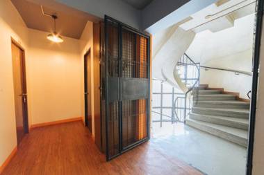 RedDoorz near Quirino Station - Vaccinated Staff