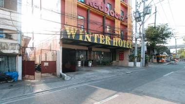 RedDoorz Plus Winter Benitez Cubao