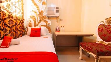 RedDoorz Manila Venetian Hotel - Quarantine Hotel