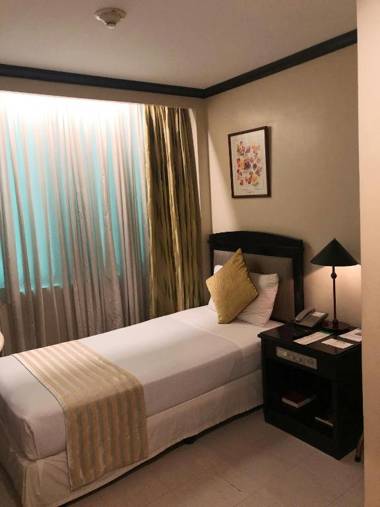Tower Inn Makati Business Hotel