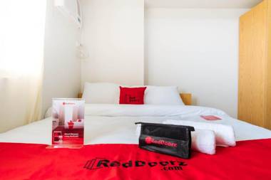 RedDoorz Plus @ Silk Residences Sta. Mesa Monthly Stay