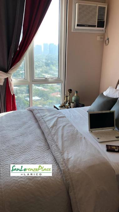 San Lorenzo Place Condominium Two BR by LARICO