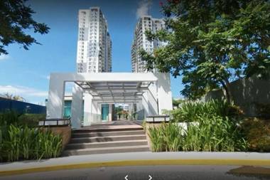 Studio Condo Apartment - Short & Long Term Stay