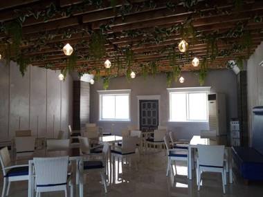 White Knight Hotel Saint Anne Manila