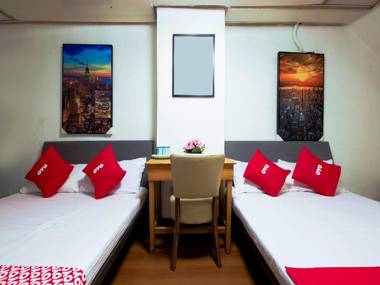 Vaccinated Staff - OYO 772 Remedios Apartment