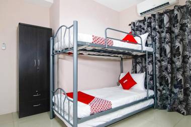 Vaccinated Staff - OYO 766 Ichehan Apartments