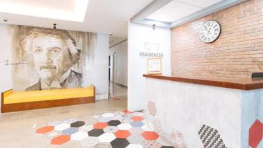 RedDoorz Plus @ 1318 Residences