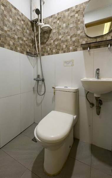 Vaccinated Staff - OYO 783 Freemont Place