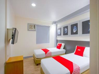 Vaccinated Staff - OYO 793 Dg Budget Hotel Salem