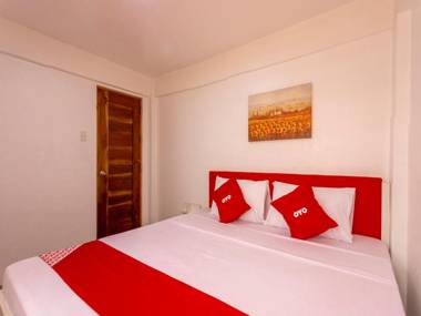 Vaccinated Staff - Capital O 806 Pattaui Residences