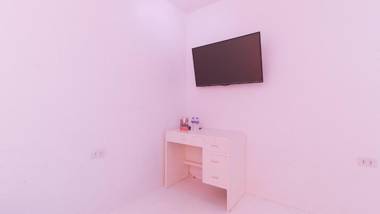 RedDoorz @ Jolly Orange Paranaque