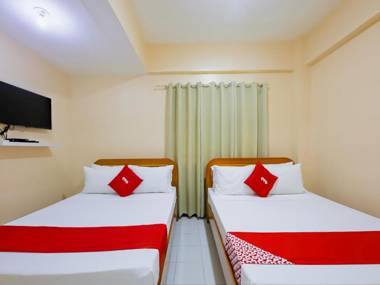 Vaccinated Staff - OYO 836 E & H Residences