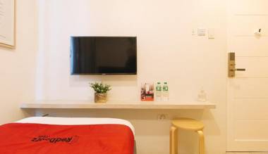 RedDoorz Plus at La Belle Residences Makati City
