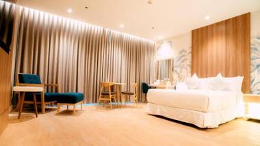 Harolds Evotel Quezon City