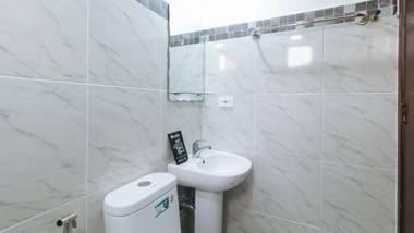 RedDoorz near UST Sampaloc Manila