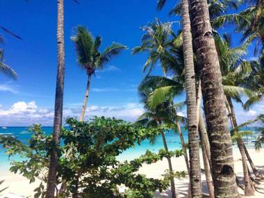 Grand Blue Beach Hotel