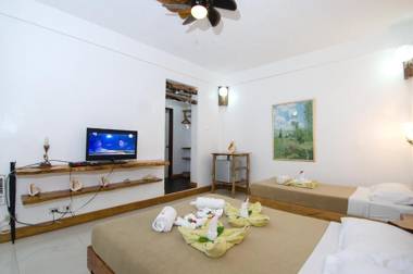 Cocoloco Beach Resort