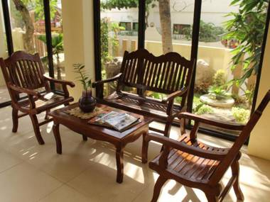 Anahaw Studio Suites