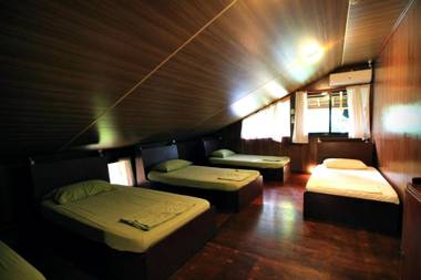 Frendz Hostel Boracay