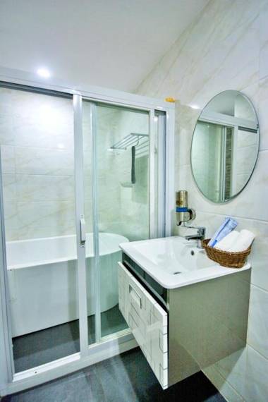 Emerald Island Hotel