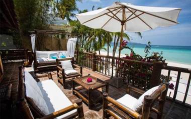 Robinson Beach House Boracay