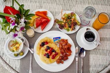 Cebu White Sands Resort and Spa