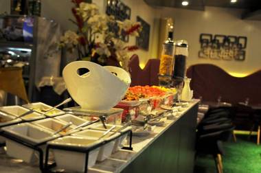 Eloisa Royal Suites - Multiple Use Hotel