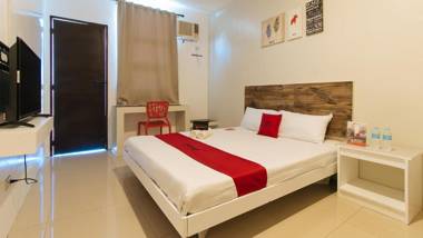 RedDoorz @ Golite Washington