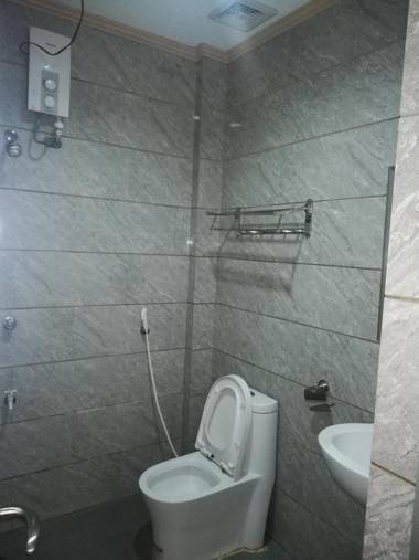 Meaco Royal Hotel-Legazpi