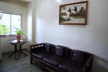 Little Nena's Hometel