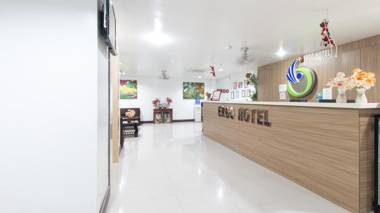 RedDoorz Plus near Vigan City Commercial Center